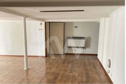 Loja para Venda em Santa Maria Maior