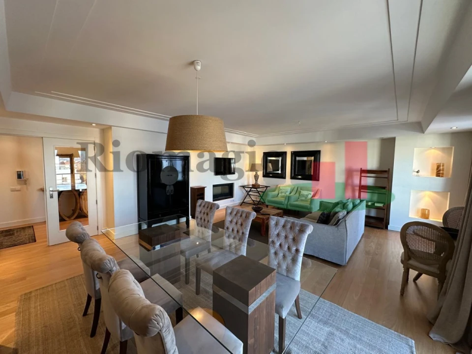 Apartamento T3 para Arrendamento em Benfica Foto 4