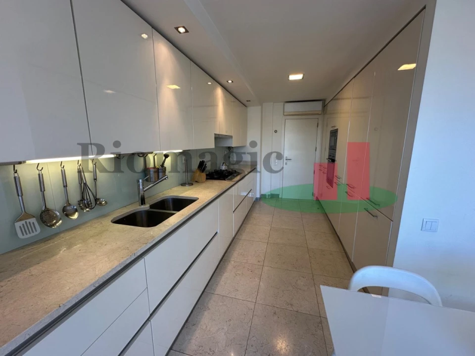 Apartamento T3 para Arrendamento em Benfica Foto 10