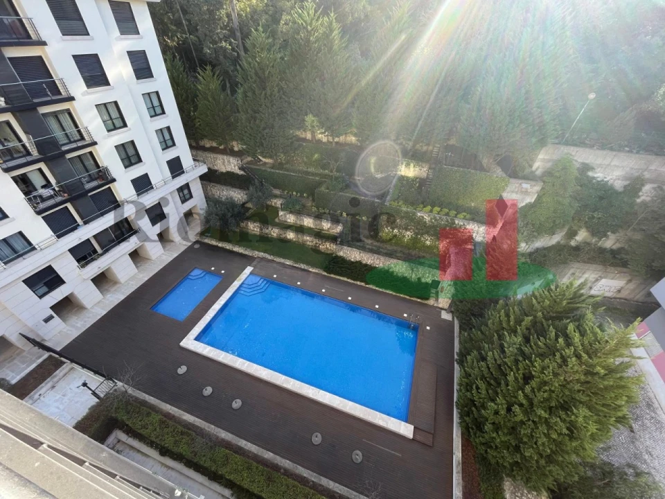 Apartamento T3 para Arrendamento em Benfica Foto 1