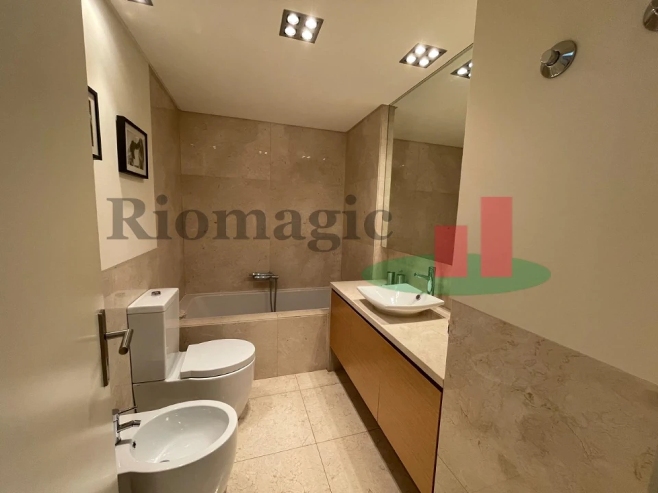 Apartamento T3 para Arrendamento em Benfica Foto 21