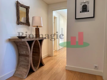 Apartamento T3 para Arrendamento em Benfica