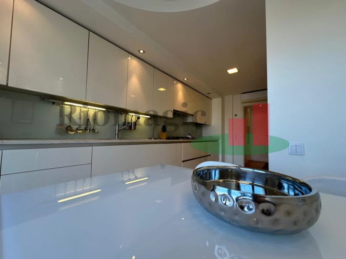 Apartamento T3 para Arrendamento em Benfica Foto 8