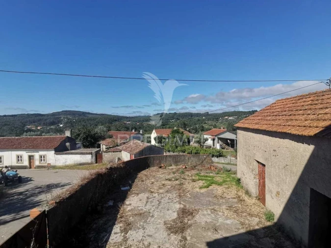 Quinta T2 para Venda em Beco Foto 2