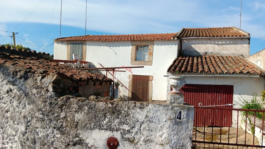 Moradia T3 para Venda em Beirã Foto 2