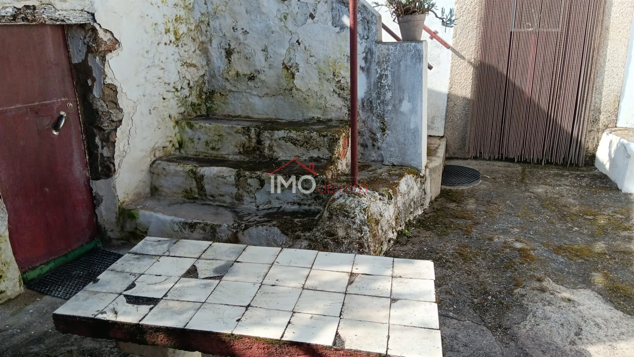 Moradia T3 para Venda em Beirã Foto 11