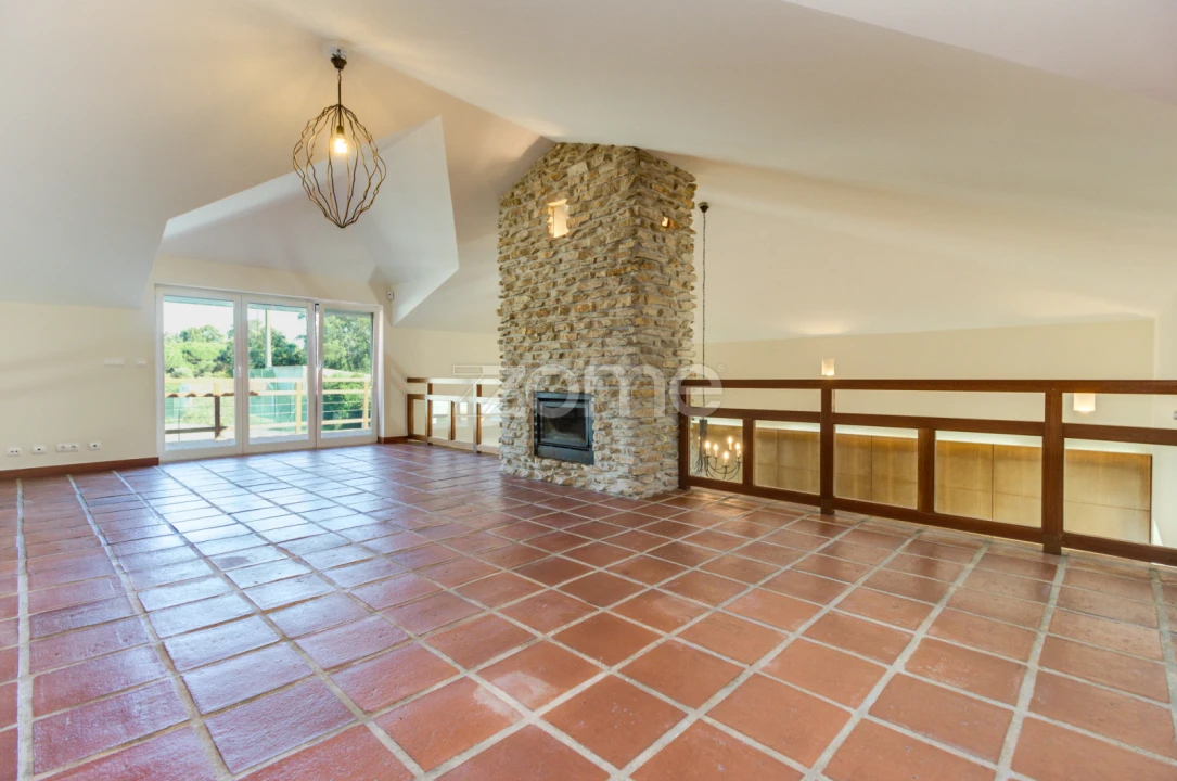 Moradia T4 para Venda em Santo Estêvão Foto 15