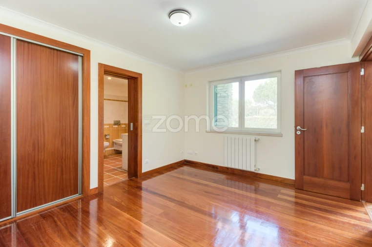 Moradia T4 para Venda em Santo Estêvão Foto 19