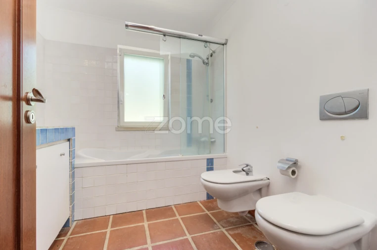 Moradia T4 para Venda em Santo Estêvão Foto 25