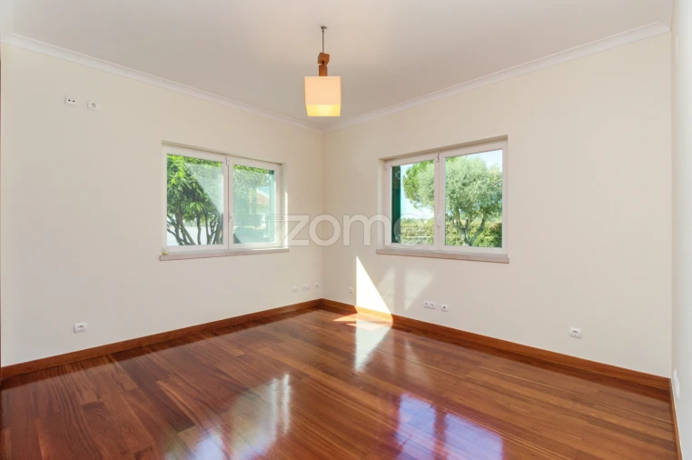 Moradia T4 para Venda em Santo Estêvão Foto 27