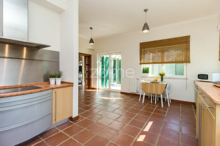 Moradia T4 para Venda em Santo Estêvão Foto 13