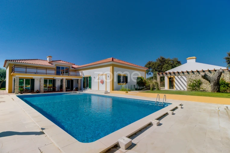 Moradia T4 para Venda em Santo Estêvão Foto 37