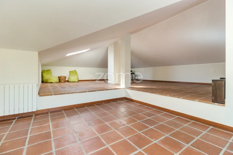 Moradia T4 para Venda em Santo Estêvão Foto 14