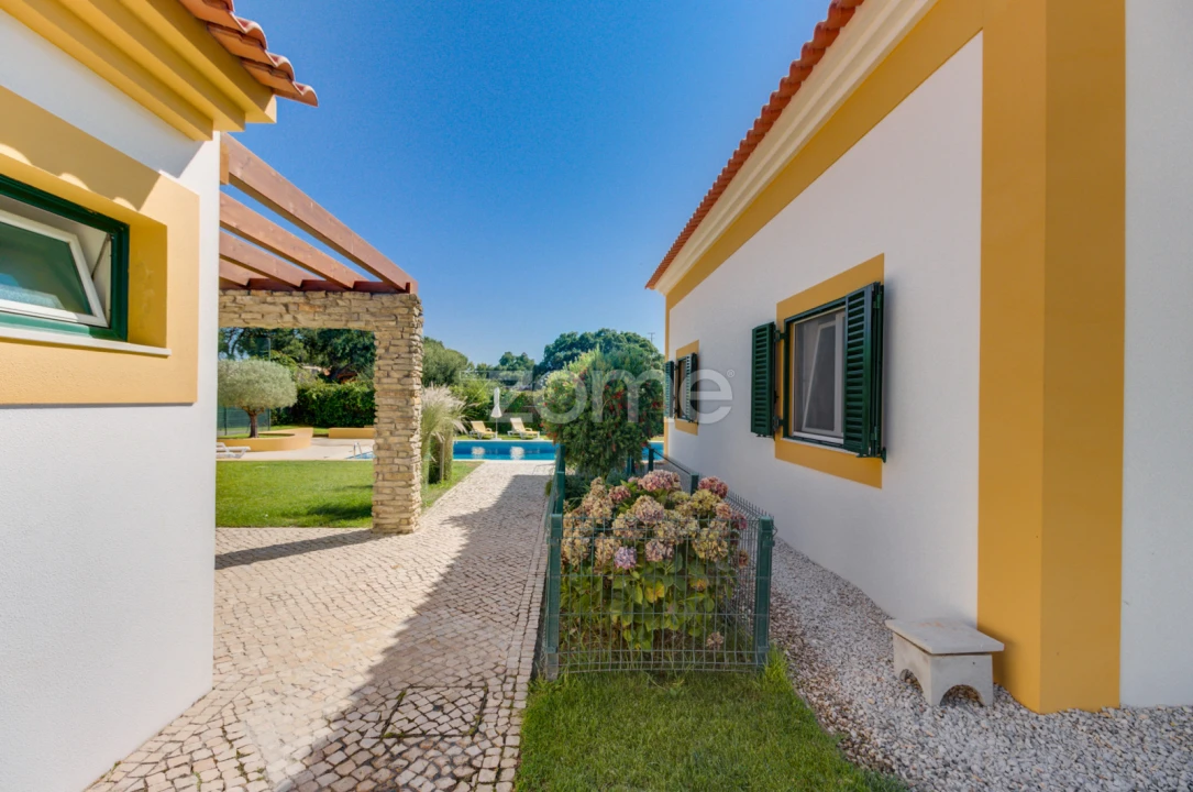 Moradia T4 para Venda em Santo Estêvão Foto 38