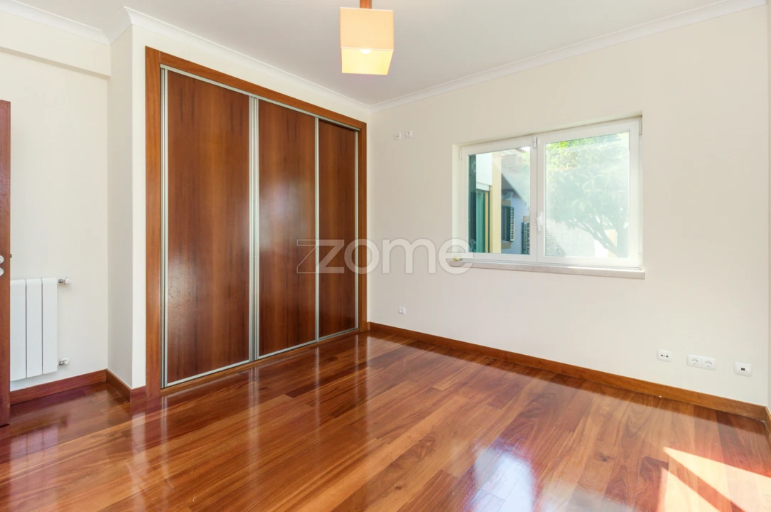 Moradia T4 para Venda em Santo Estêvão Foto 28