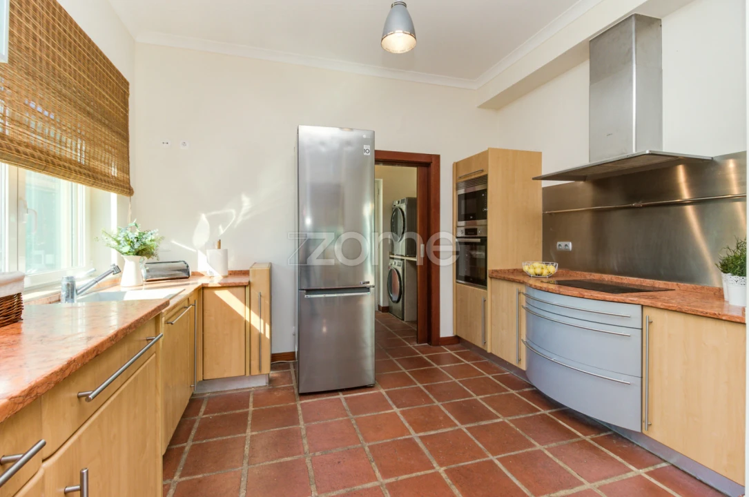 Moradia T4 para Venda em Santo Estêvão Foto 12