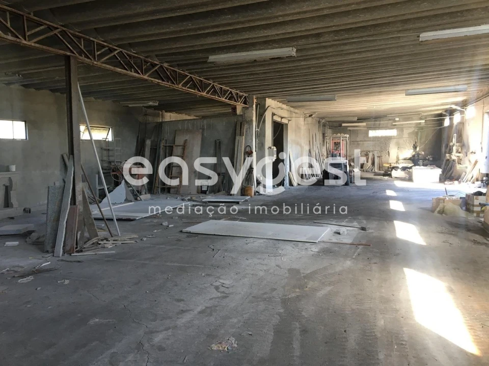 Armazém para Venda em Espariz e Sinde Foto 8