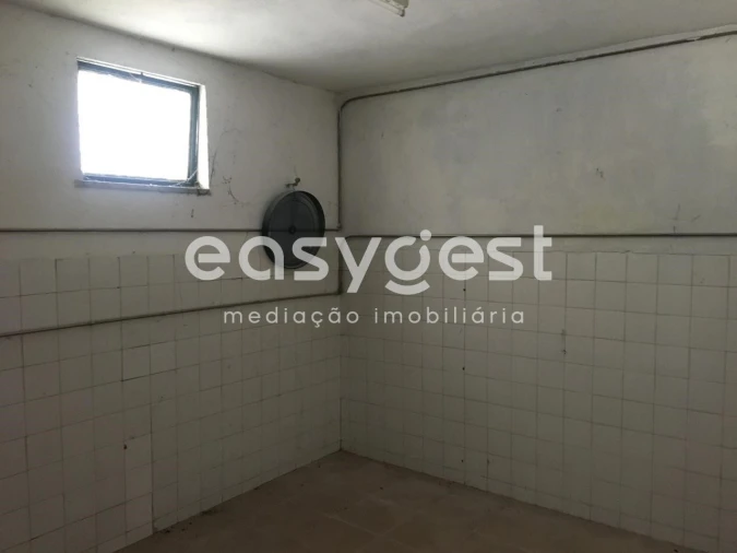 Armazém para Venda em Espariz e Sinde Foto 5