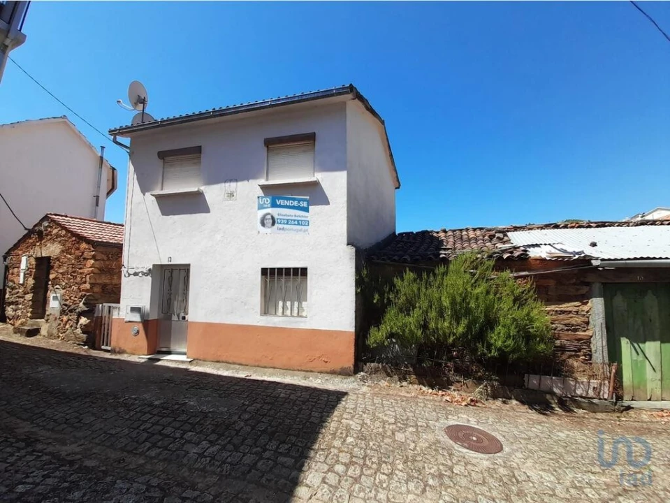 Moradia T3 para Venda em Janeiro de Cima e Bogas de Baixo Foto 1