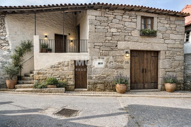 Moradia T4 para Venda em Planalto de Monforte (Oucidres e Bobadela) Foto 1