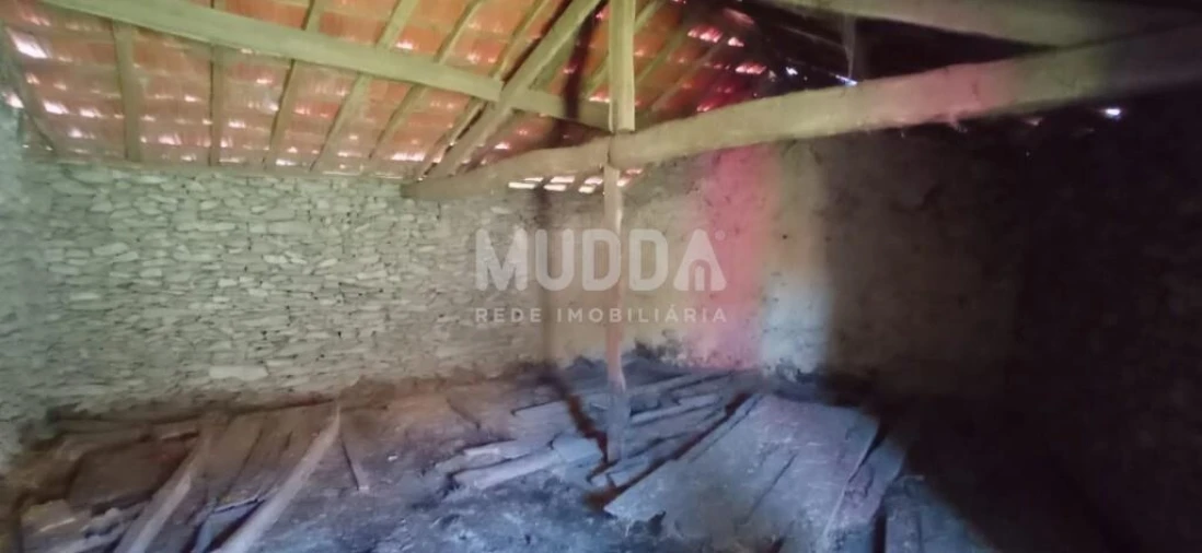 Garagem para Venda em Planalto de Monforte (Oucidres e Bobadela) Foto 4