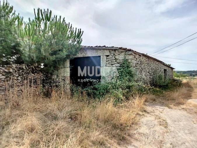 Garagem para Venda em Planalto de Monforte (Oucidres e Bobadela)