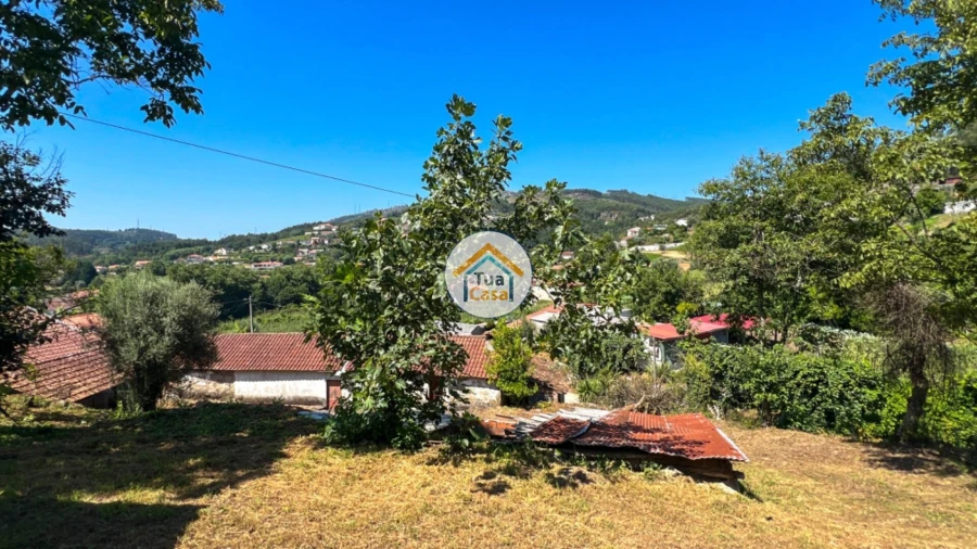 Moradia T2 para Venda em Calvos e Frades Foto 2