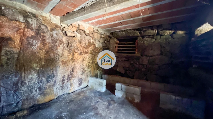 Moradia T2 para Venda em Calvos e Frades Foto 37