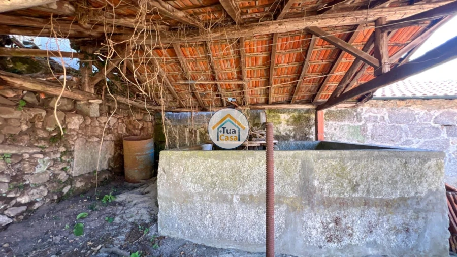 Moradia T2 para Venda em Calvos e Frades Foto 39