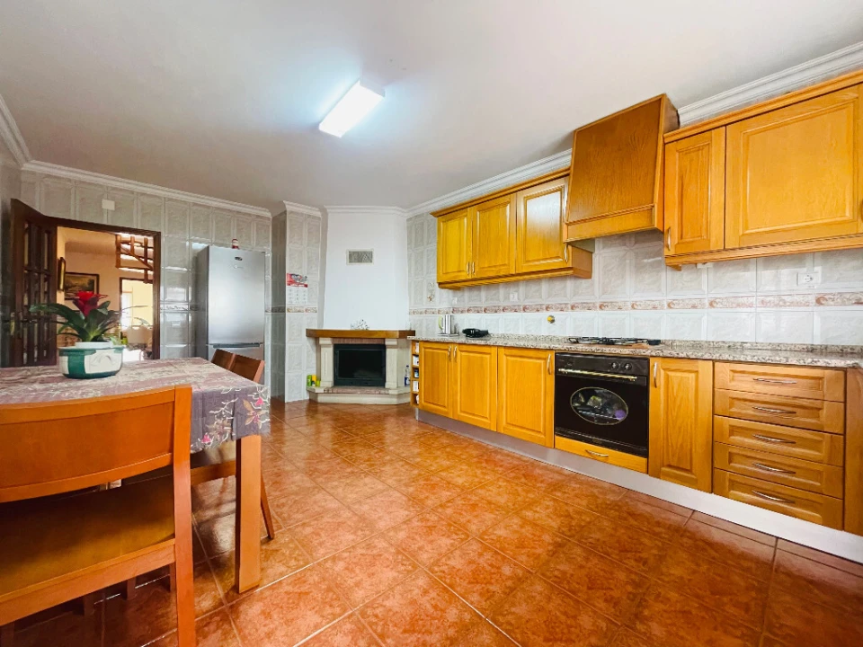 Apartamento T3 para Venda em Lousã e Vilarinho Foto 3