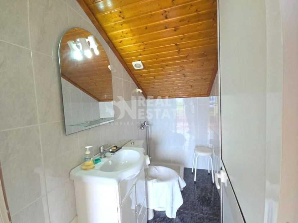 Moradia T2 para Venda em Arco de São Jorge Foto 10