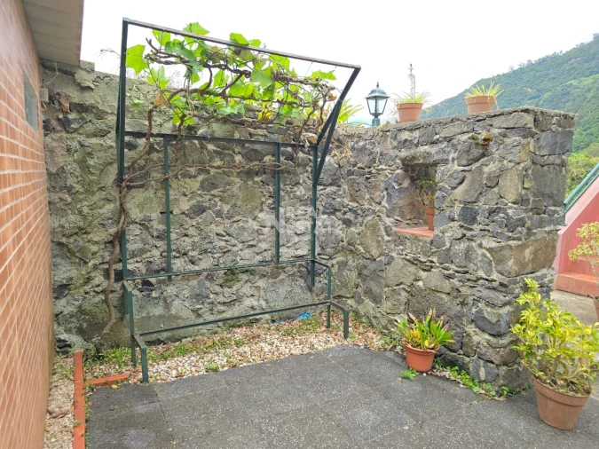 Moradia T2 para Venda em Arco de São Jorge Foto 17