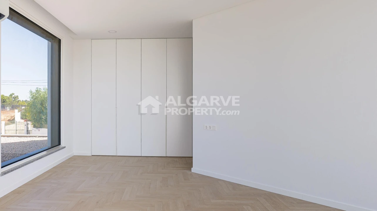 Moradia T4 para Venda em Albufeira e Olhos de Água Foto 21