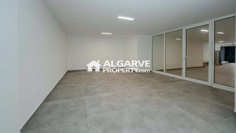 Moradia T4 para Venda em Albufeira e Olhos de Água