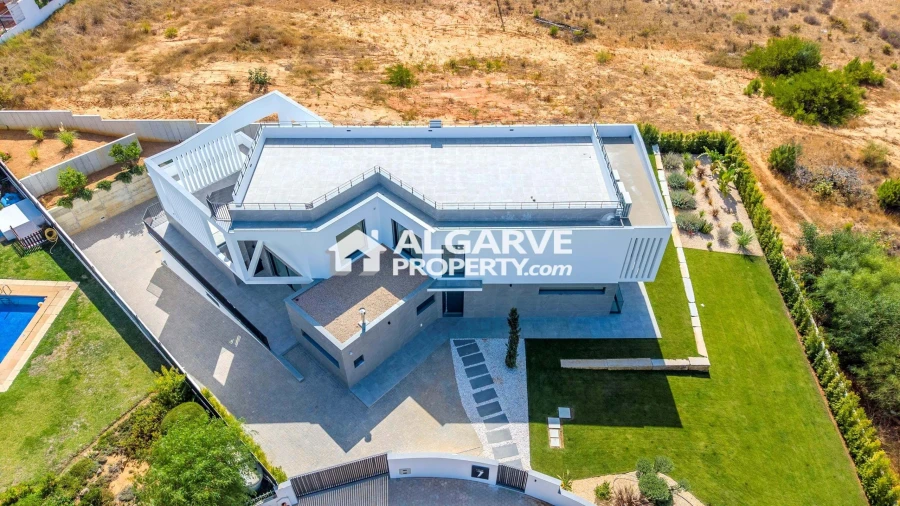 Moradia T4 para Venda em Albufeira e Olhos de Água Foto 44