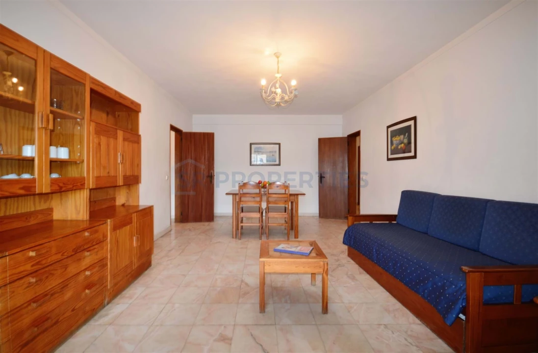 Apartamento T2 para Venda em Quarteira Foto 1
