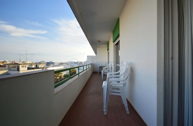 Apartamento T2 para Venda em Quarteira Foto 6