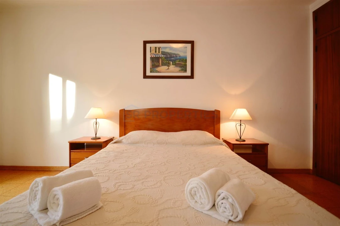 Apartamento T2 para Venda em Quarteira Foto 8