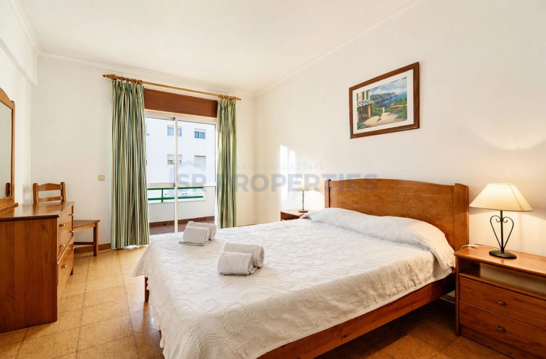 Apartamento T2 para Venda em Quarteira Foto 2