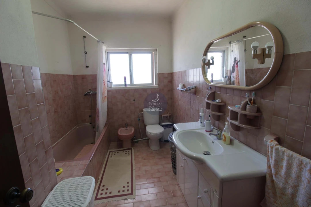 Moradia T6 para Venda em Vale da Pedra Foto 25