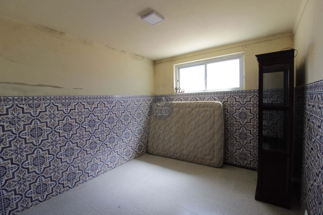 Moradia T6 para Venda em Vale da Pedra Foto 31