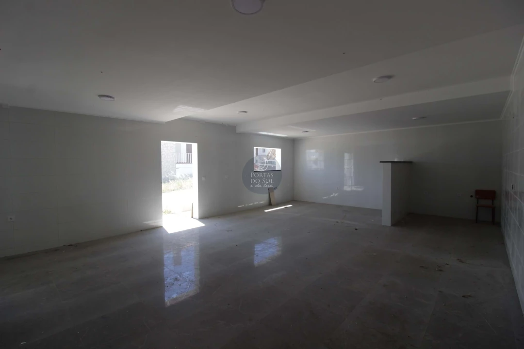 Moradia T6 para Venda em Vale da Pedra Foto 7