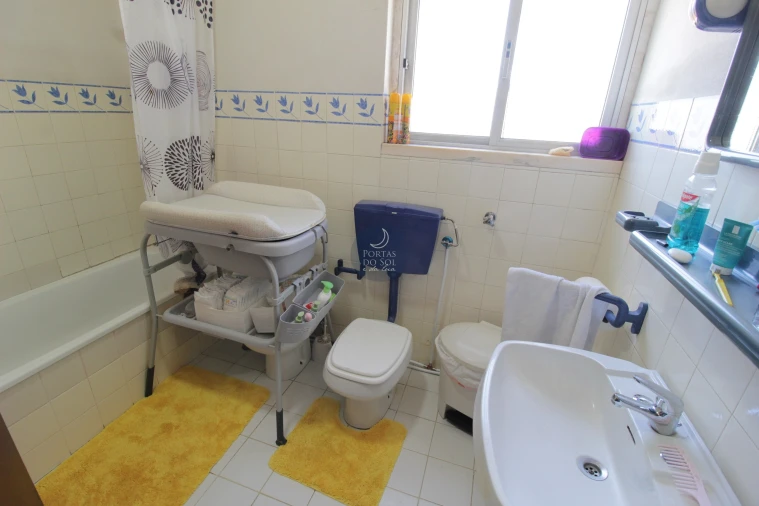 Moradia T6 para Venda em Vale da Pedra Foto 26