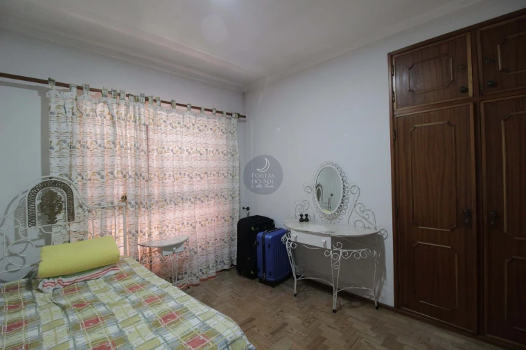 Moradia T6 para Venda em Vale da Pedra Foto 21