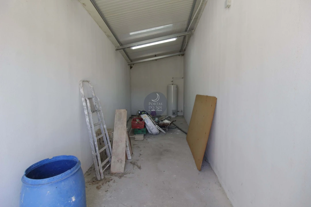 Moradia T6 para Venda em Vale da Pedra Foto 12