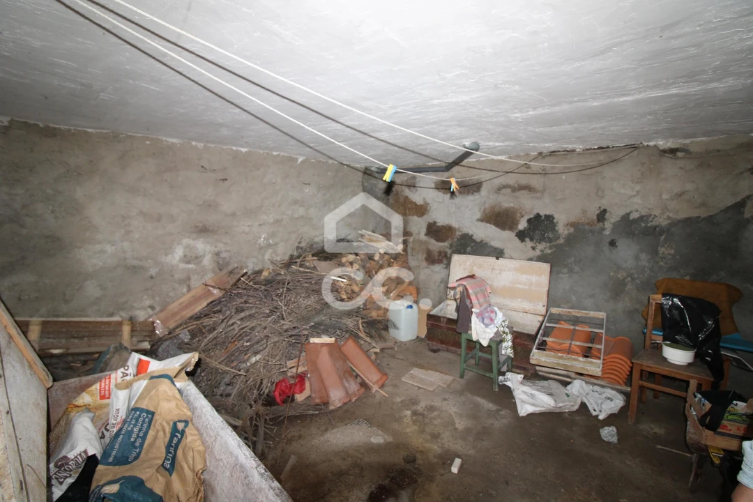 Moradia T1 para Venda em Faiões Foto 12