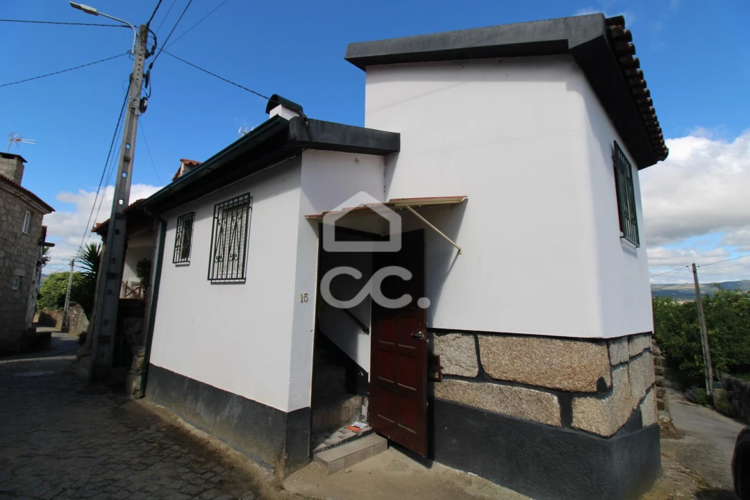 Moradia T1 para Venda em Faiões Foto 4