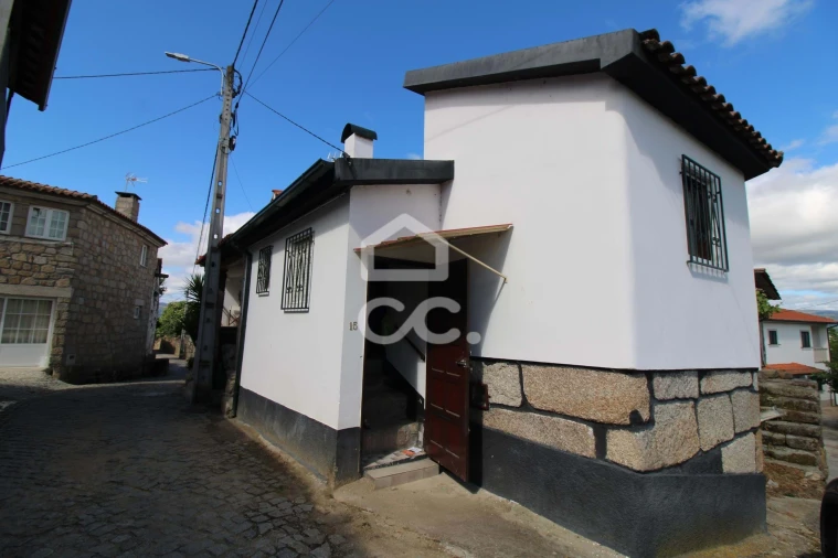 Moradia T1 para Venda em Faiões Foto 9