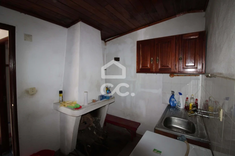 Moradia T1 para Venda em Faiões Foto 6