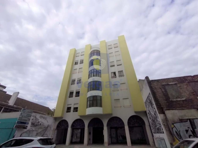 Negócio para Venda em Alto do Seixalinho, Santo André e Verderena Foto 2